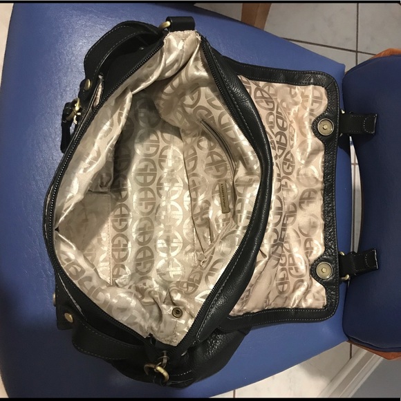 Giani Bernini black pebble leather bag